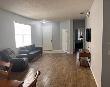 217 Sand Ridge Drive - Photo Thumbnail 10