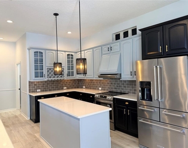 603 Canne Place - Photo Thumbnail 13