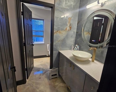 510 Brookeshire Drive - Photo Thumbnail 7