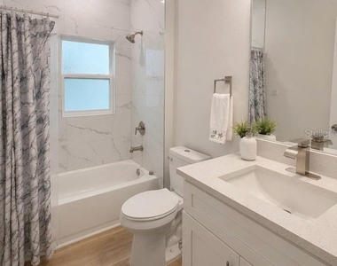 801 Jarnac Drive - Photo Thumbnail 12