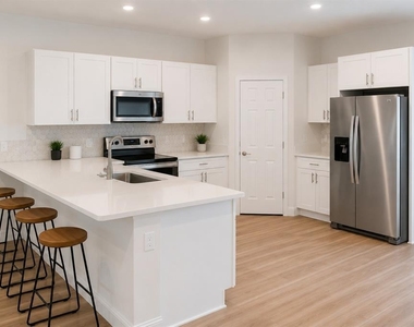 801 Jarnac Drive - Photo Thumbnail 4