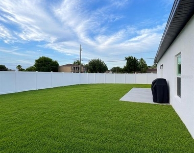801 Jarnac Drive - Photo Thumbnail 2