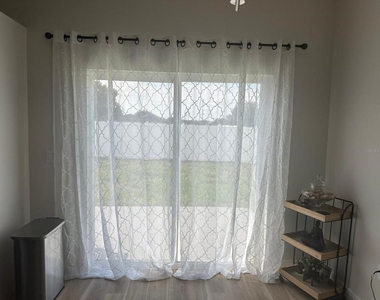 801 Jarnac Drive - Photo Thumbnail 9