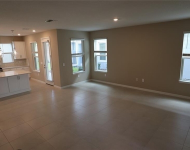 5172 Goldfinch Drive - Photo Thumbnail 14
