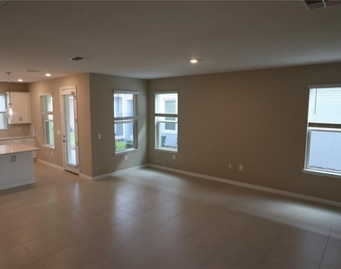 5172 Goldfinch Drive - Photo Thumbnail 27