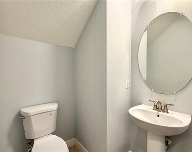 8348 Tavistock Lakes Boulevard - Photo Thumbnail 18
