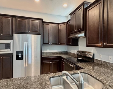 8348 Tavistock Lakes Boulevard - Photo Thumbnail 4