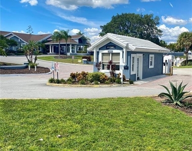 527 Caribbean Drive - Photo Thumbnail 8