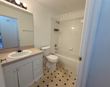 527 Caribbean Drive - Photo Thumbnail 5