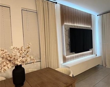 2966 Canary Avenue - Photo Thumbnail 13