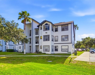 2207 Antigua Place - Photo Thumbnail 2