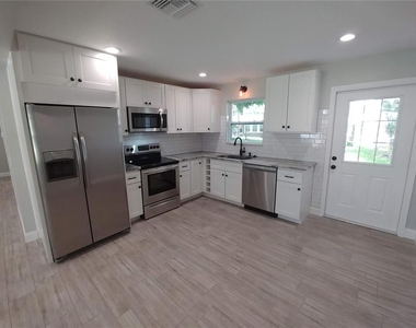 4027 Condor Lane - Photo Thumbnail 3