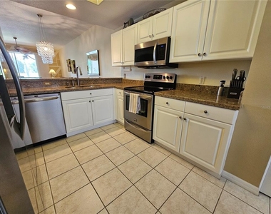 5330 Hyland Hills Avenue - Photo Thumbnail 3