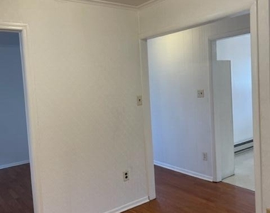 430 Orchard Street - Photo Thumbnail 7
