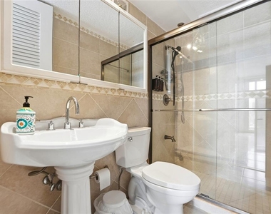1479 Ave Ashfort - Photo Thumbnail 7