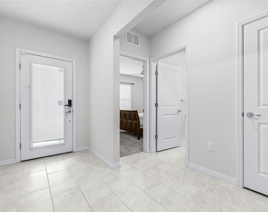 1050 Michelangelo Lane - Photo Thumbnail 3