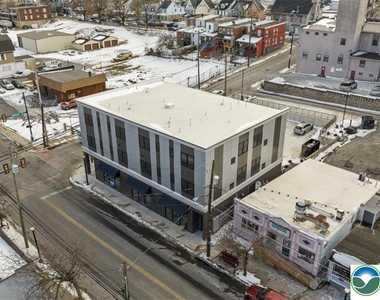410 William Street - Photo Thumbnail 2