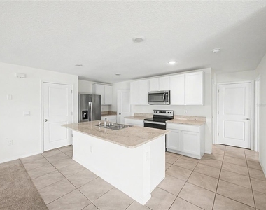 6484 Se 4th Lane - Photo Thumbnail 3