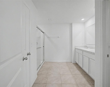 6484 Se 4th Lane - Photo Thumbnail 10