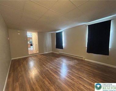 218 E Susquehanna Street - Photo Thumbnail 1