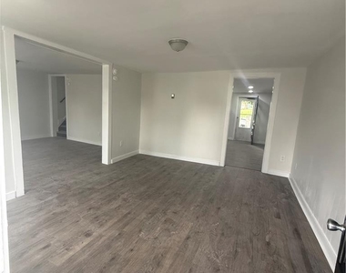 435 E Union Street - Photo Thumbnail 1