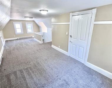 229 E Union Boulevard - Photo Thumbnail 17