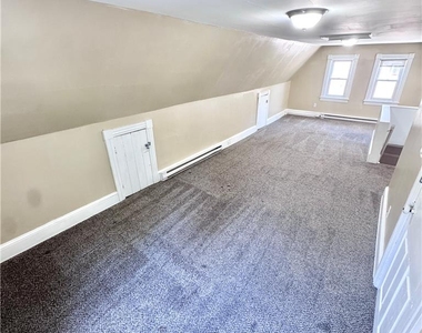 229 E Union Boulevard - Photo Thumbnail 16