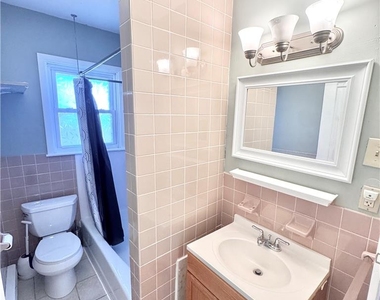 229 E Union Boulevard - Photo Thumbnail 9