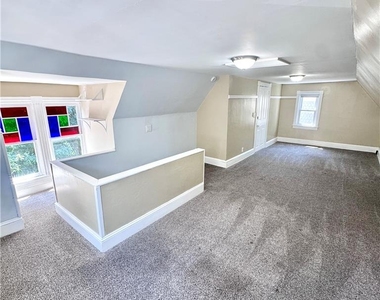 229 E Union Boulevard - Photo Thumbnail 18