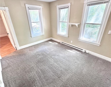 229 E Union Boulevard - Photo Thumbnail 5