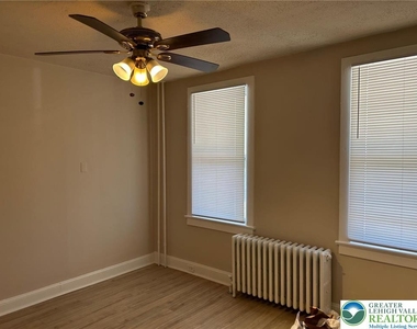 1205 Butler Street - Photo Thumbnail 6