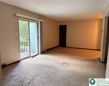 3028 S Pike Avenue - Photo Thumbnail 7