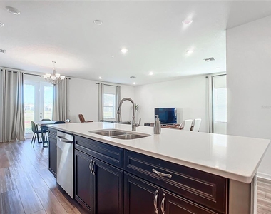 1317 Sterling Pointe Drive - Photo Thumbnail 5