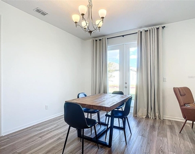 1317 Sterling Pointe Drive - Photo Thumbnail 13