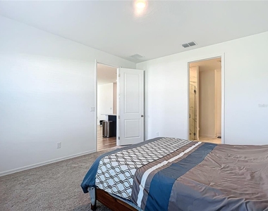 1317 Sterling Pointe Drive - Photo Thumbnail 22