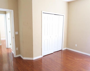 2906 Sweetspire Circle - Photo Thumbnail 25