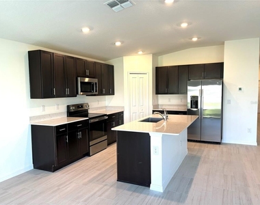 3615 Natural Trace Street - Photo Thumbnail 6