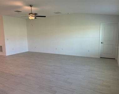 3615 Natural Trace Street - Photo Thumbnail 9