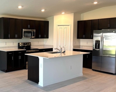 3615 Natural Trace Street - Photo Thumbnail 4