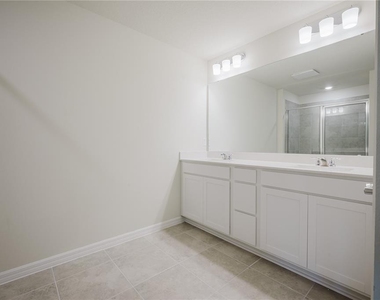 3239 Canyon Bay Point - Photo Thumbnail 18