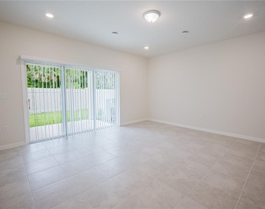 3239 Canyon Bay Point - Photo Thumbnail 10