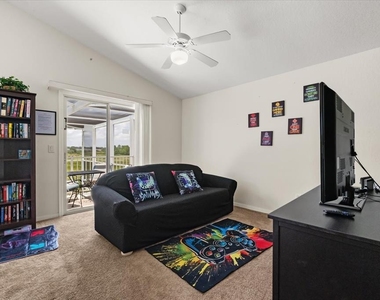 526 Windsor Place - Photo Thumbnail 20
