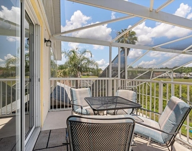 526 Windsor Place - Photo Thumbnail 21