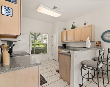 526 Windsor Place - Photo Thumbnail 6
