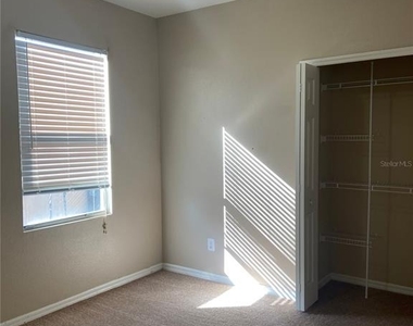 628 Madina Circle - Photo Thumbnail 11