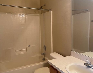 628 Madina Circle - Photo Thumbnail 12