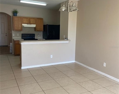 628 Madina Circle - Photo Thumbnail 6