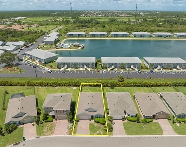 3945 River Bank Way - Photo Thumbnail 22