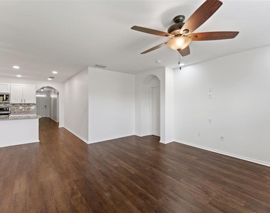 3945 River Bank Way - Photo Thumbnail 8