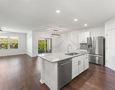 3945 River Bank Way - Photo Thumbnail 7